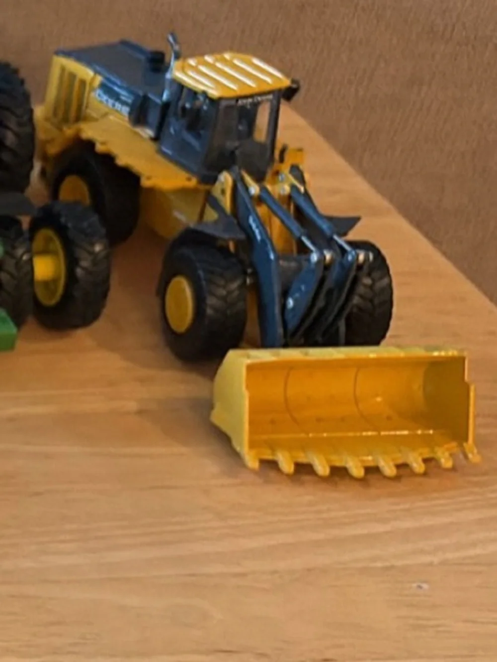 John Deere Die Cast 5 tractors